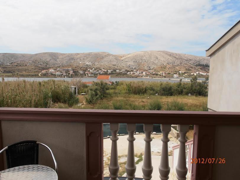 Apartmani Peko Паг Екстериор снимка