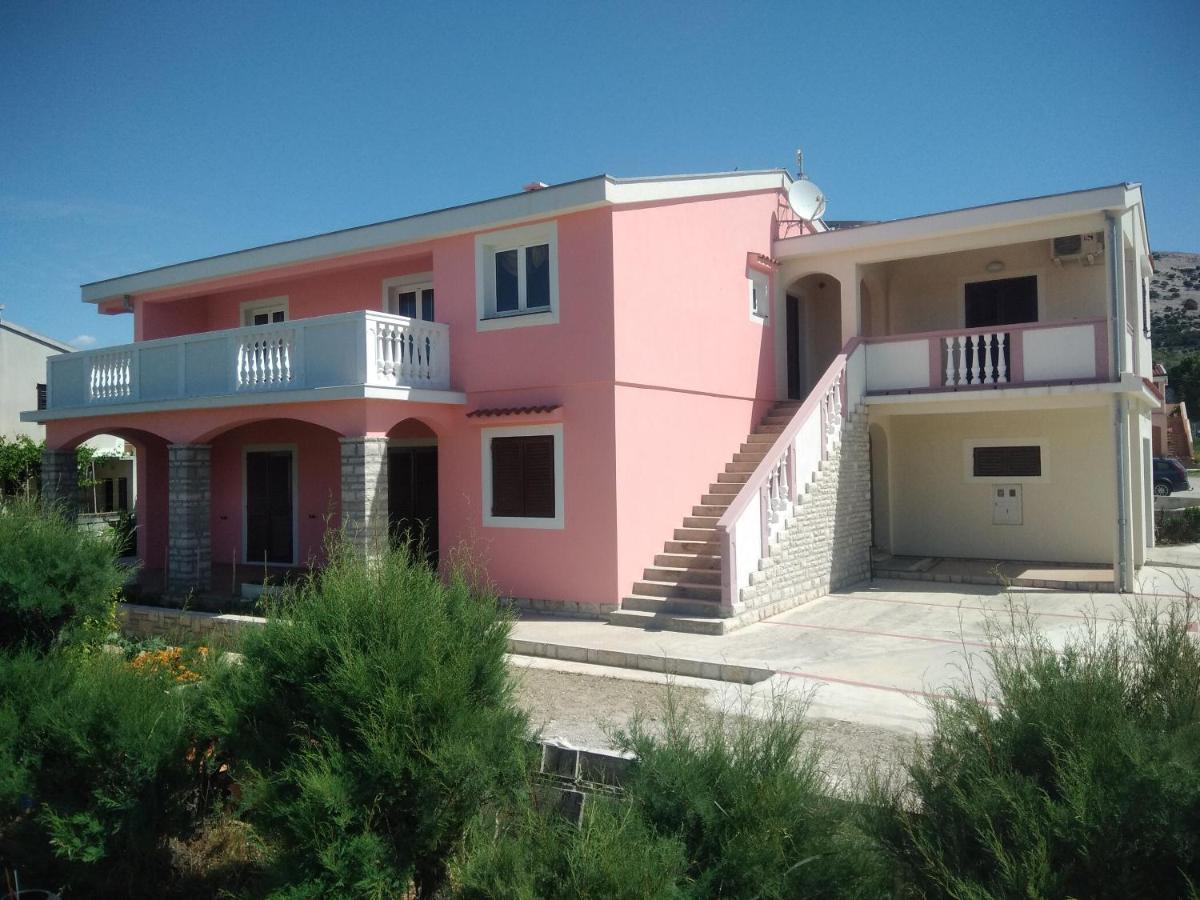 Apartmani Peko Паг Екстериор снимка