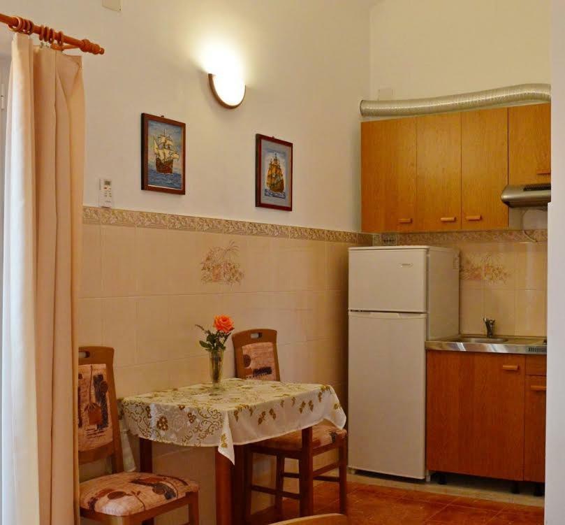 Apartmani Peko Паг Екстериор снимка
