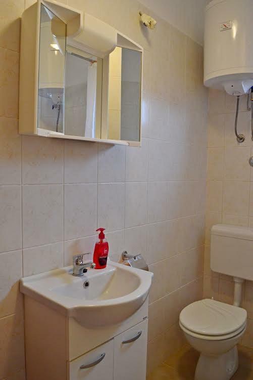 Apartmani Peko Паг Екстериор снимка