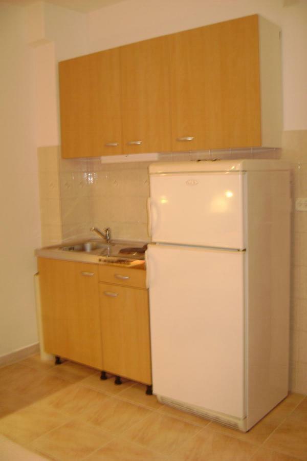 Apartmani Peko Паг Екстериор снимка